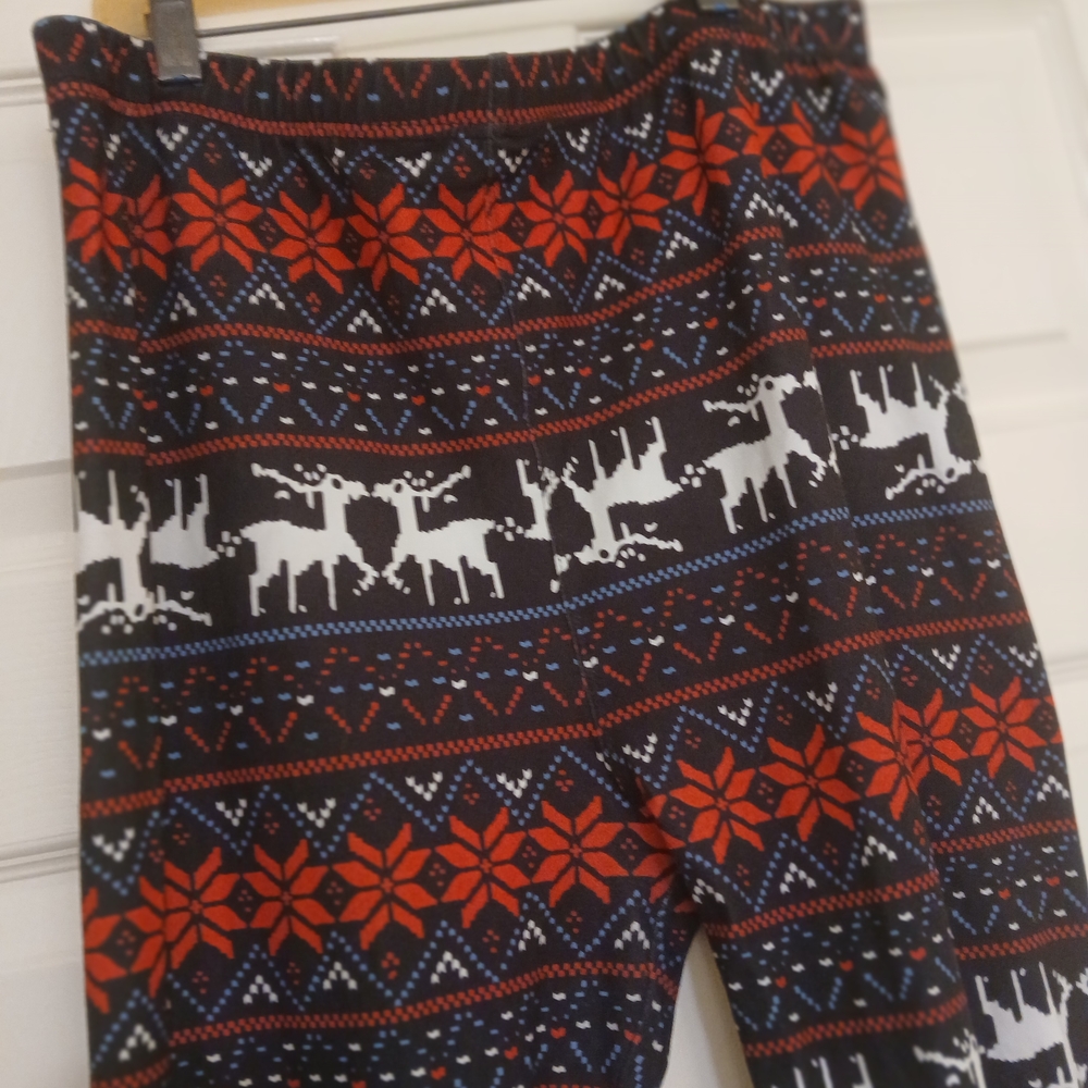 Amazon Essentials Festive Red and Blue Leggings